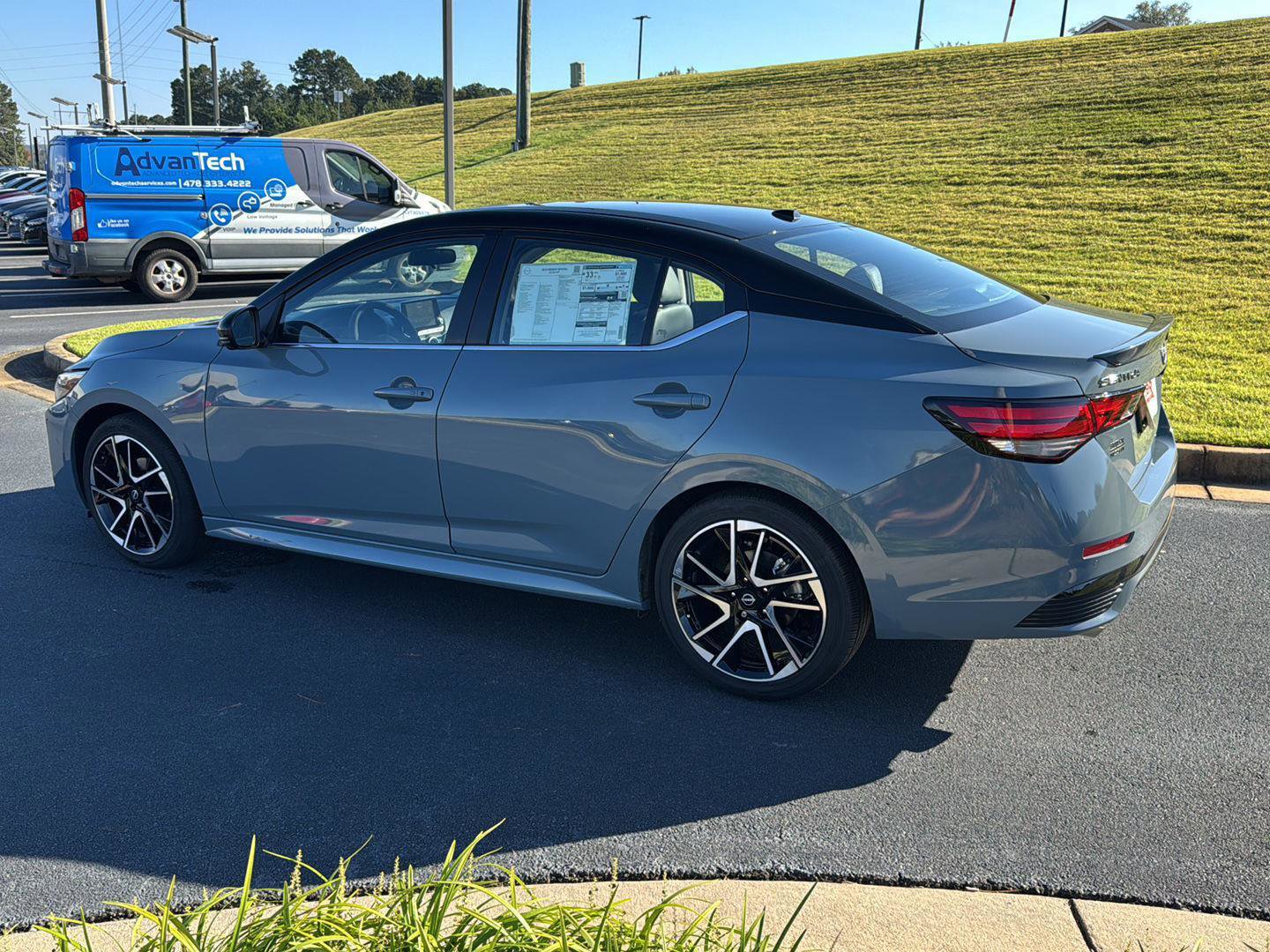 New 2025 Nissan Sentra SR w/ SR Premium Package image 3