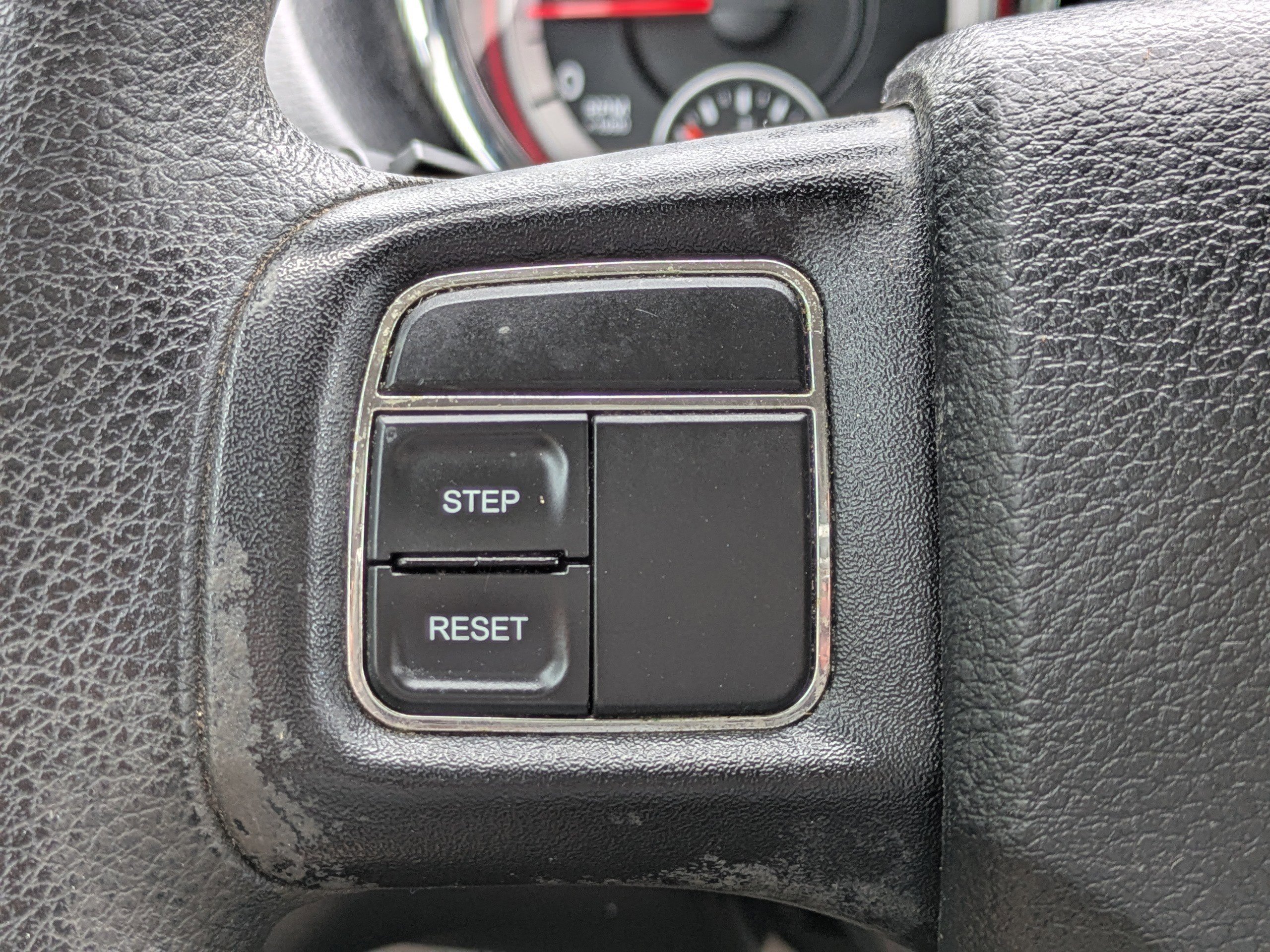 Used 2012 Dodge Grand Caravan SXT FWD image 21