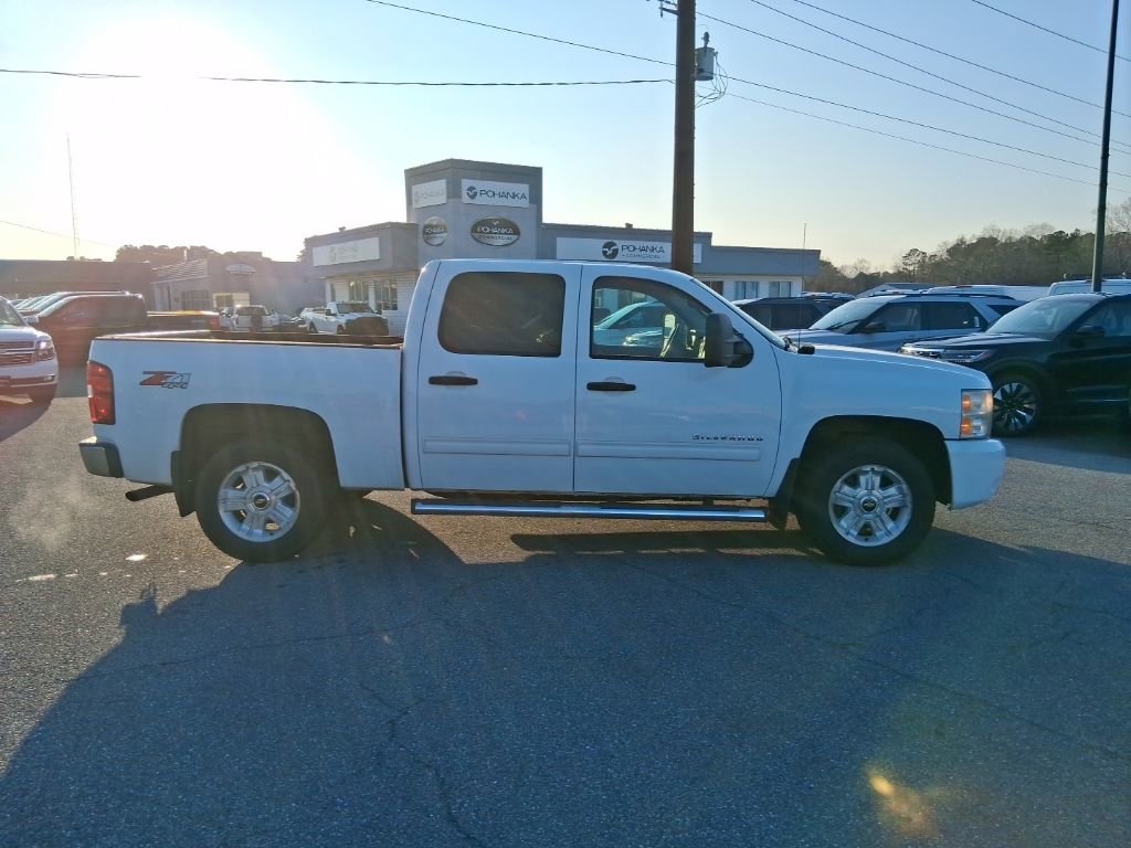 Used 2011 Chevrolet Silverado 1500 LT w/ All-Star Edition image 4