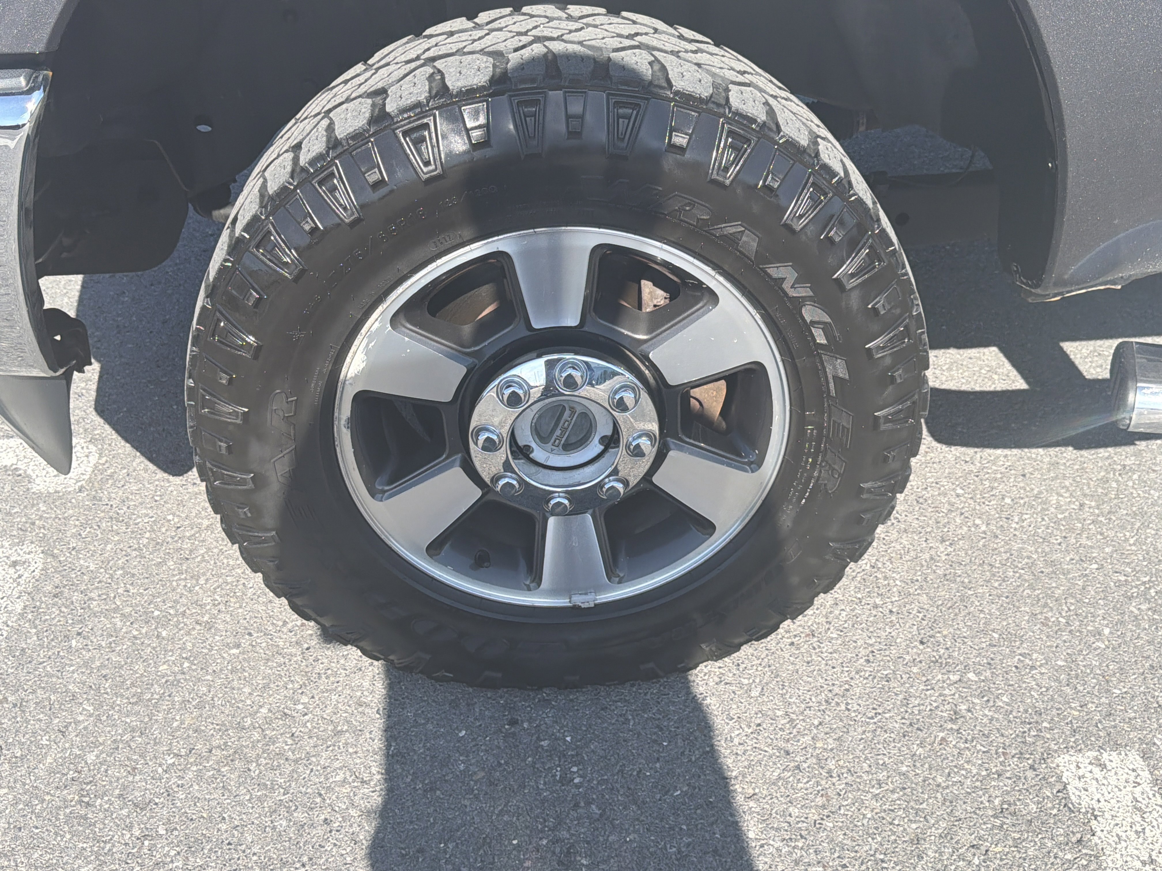 Used 2015 Ford F250 Lariat w/ Snow Plow Prep Package AWD/4WD image 11