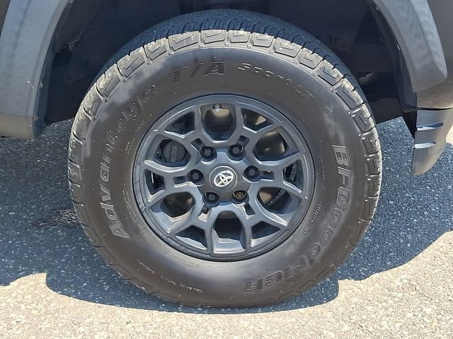Used 2021 Toyota Tacoma SR w/ SX Package AWD/4WD image 28