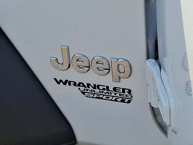 Used 2018 Jeep Wrangler Unlimited Sport S AWD/4WD image 29