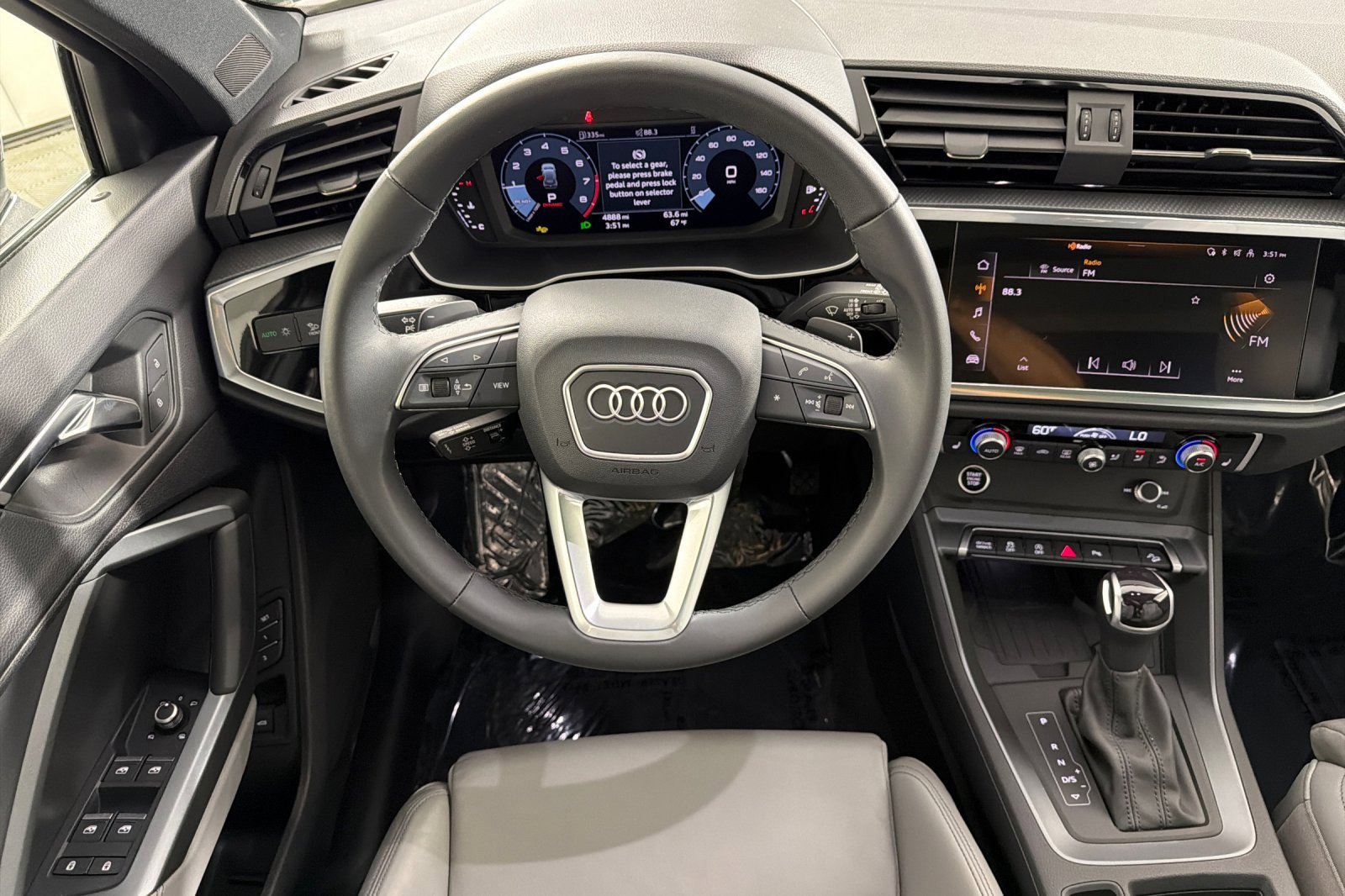 Used 2025 Audi Q3 2.0T Premium w/ Convenience Package AWD/4WD image 13