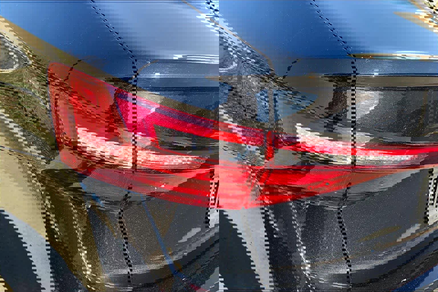 Used 2025 Volkswagen Jetta SE image 28