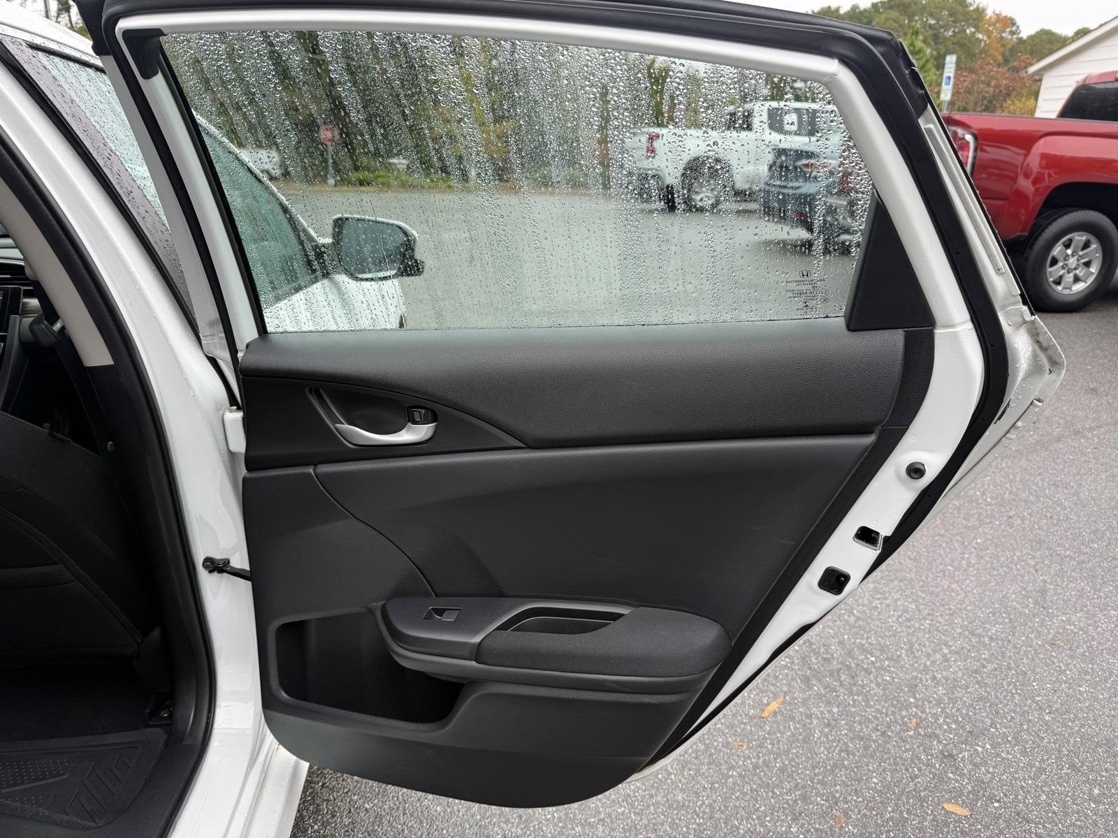 Used 2019 Honda Civic EX image 21