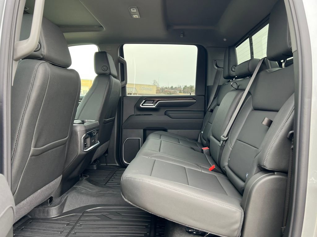 New 2026 GMC Sierra 2500 SLT w/ SLT Premium Package image 6
