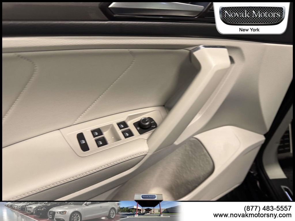 Used 2023 Volkswagen Tiguan SE R-Line AWD/4WD image 13