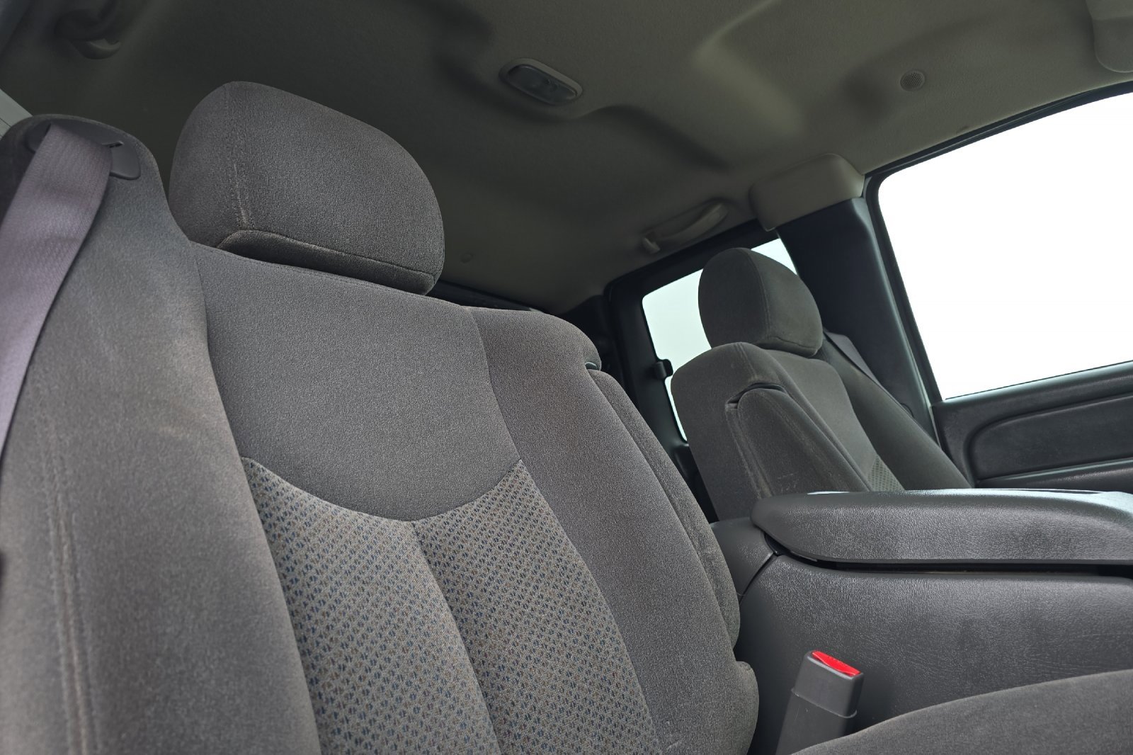 Used 2006 Chevrolet Silverado 2500 LT w/ Heavy-Duty Power Package image 18