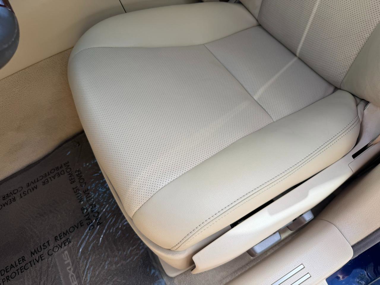 Used 2012 Lexus LS 460 w/ Luxury Value Edition RWD image 21