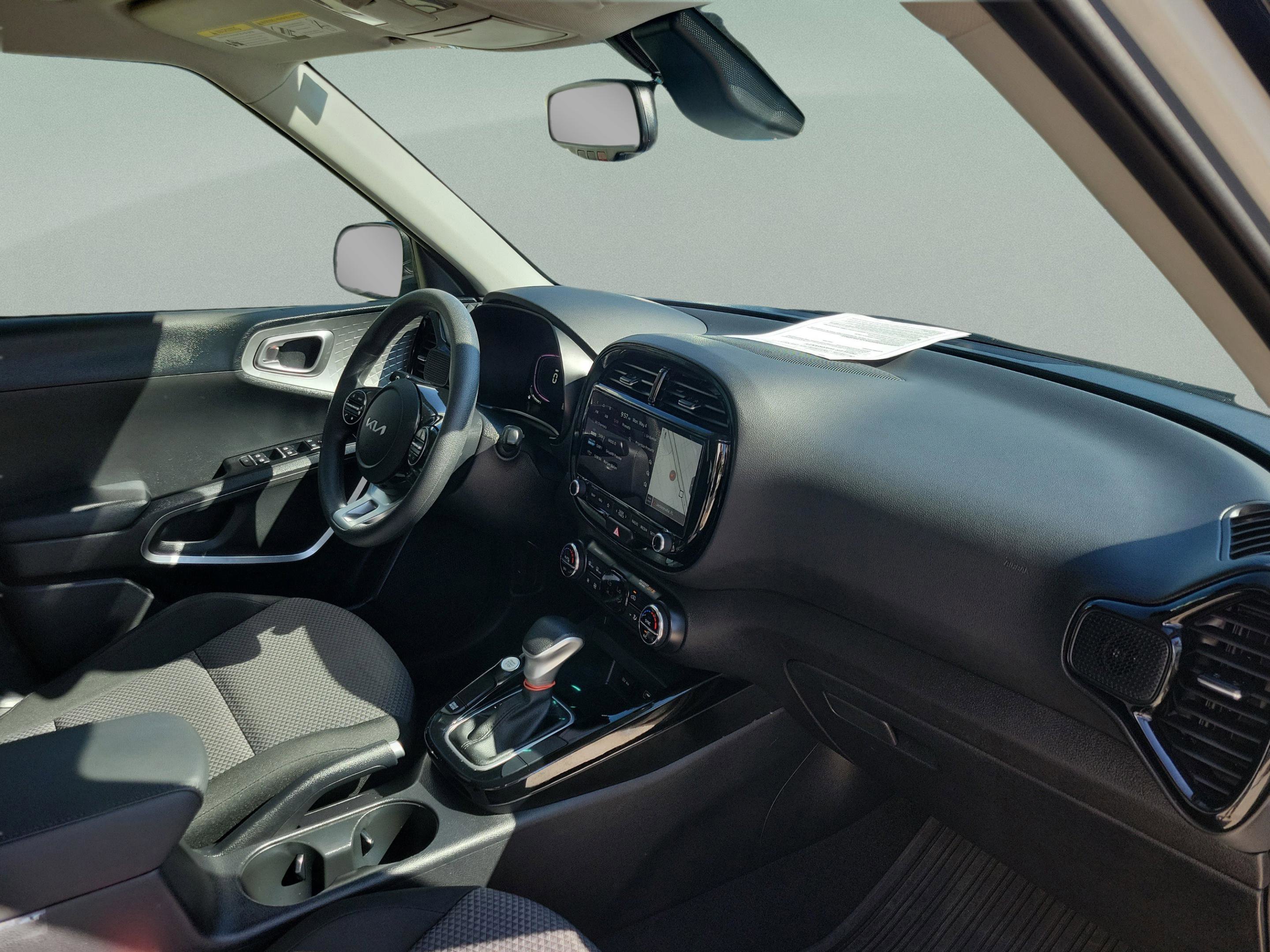 Used 2024 Kia Soul S FWD image 6