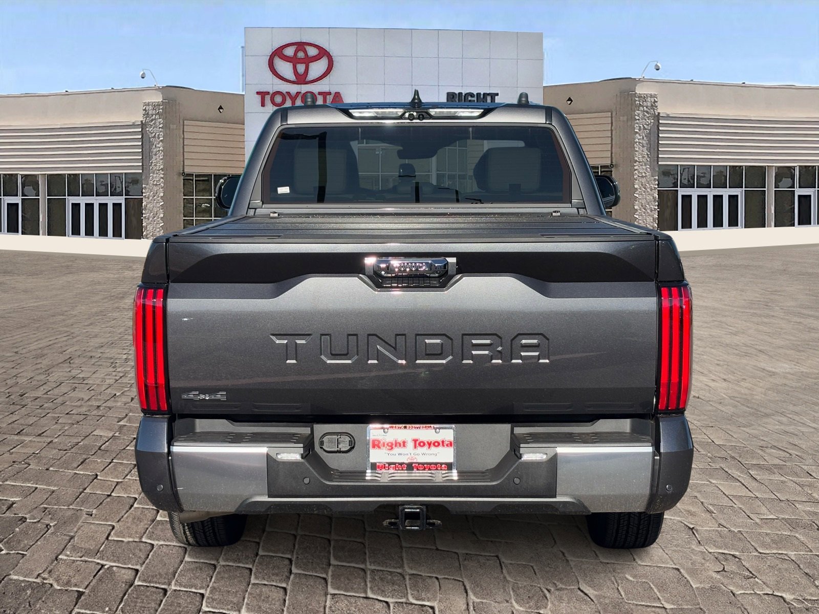Used 2025 Toyota Tundra Limited image 6