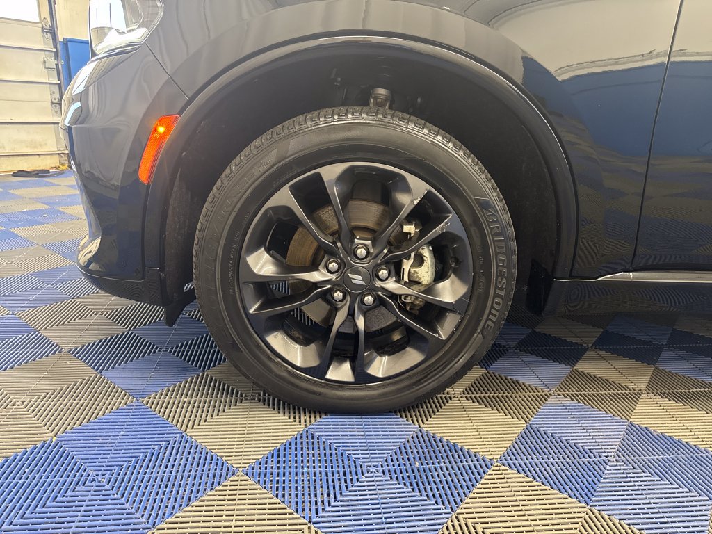 Used 2023 Dodge Durango SXT w/ SXT Blacktop Group AWD/4WD image 34