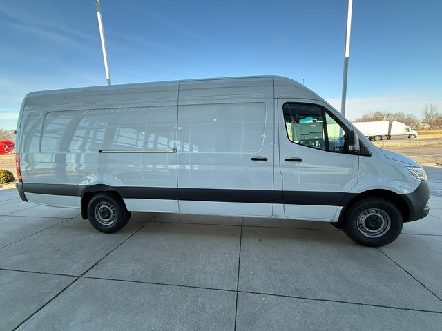 New 2025 Mercedes-Benz Sprinter 2500 image 4