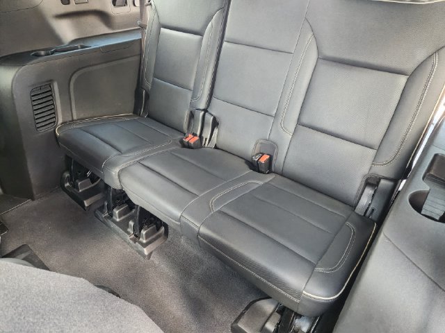 Used 2021 GMC Yukon XL SLT w/ SLT Luxury Plus Package AWD/4WD image 32