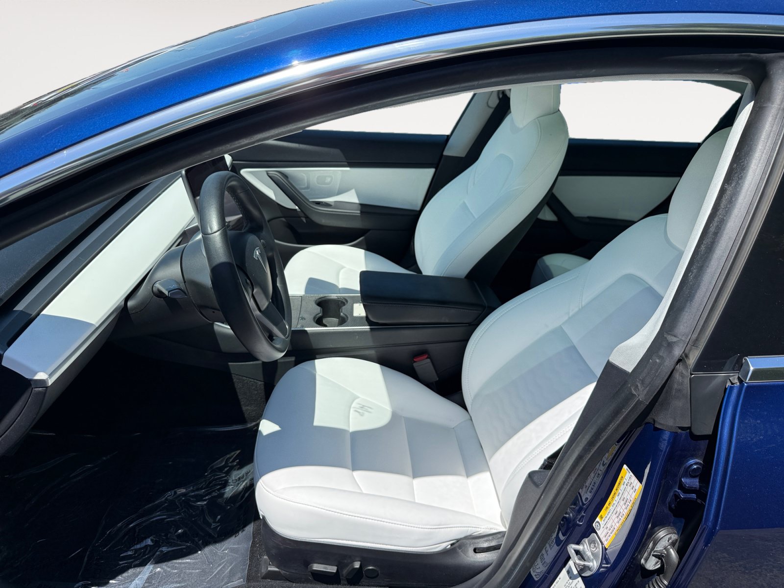 Used 2020 Tesla Model 3 Standard Range Plus RWD image 10
