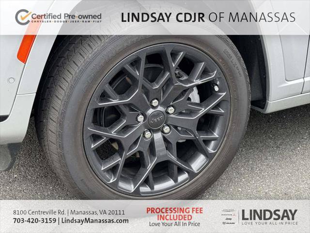 Used 2025 Jeep Grand Cherokee L Summit AWD/4WD image 14