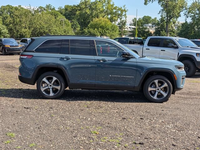 New 2026 Jeep Grand Cherokee Limited AWD/4WD image 2