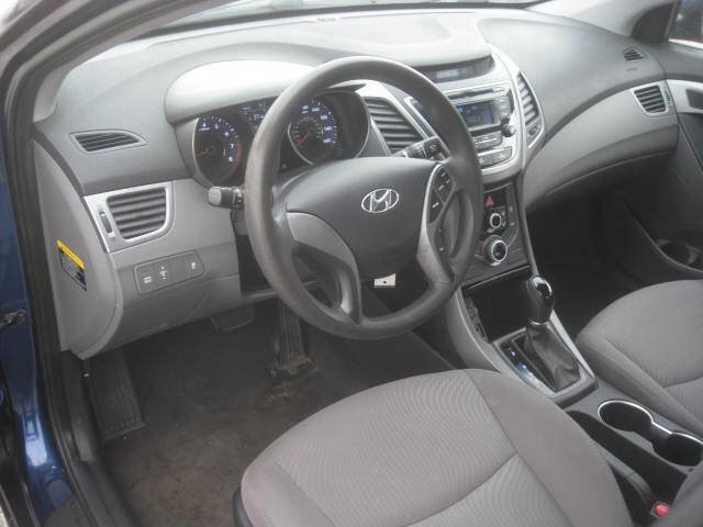 Used 2016 Hyundai Elantra SE image 13
