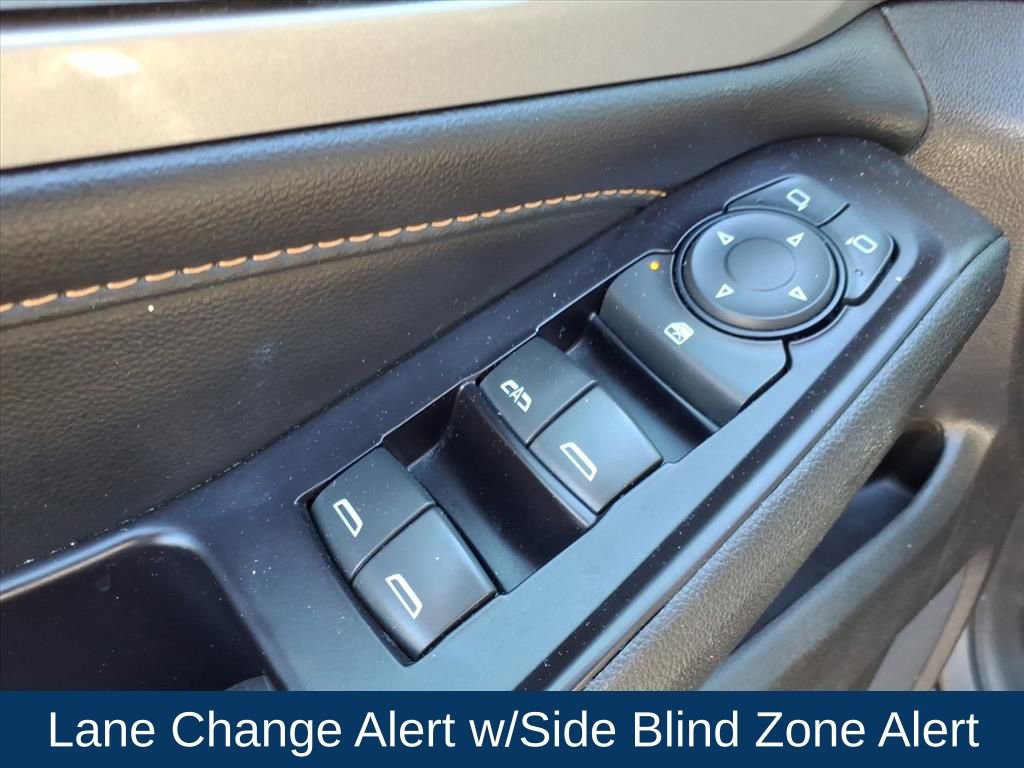 Used 2019 Chevrolet Traverse LT FWD image 23