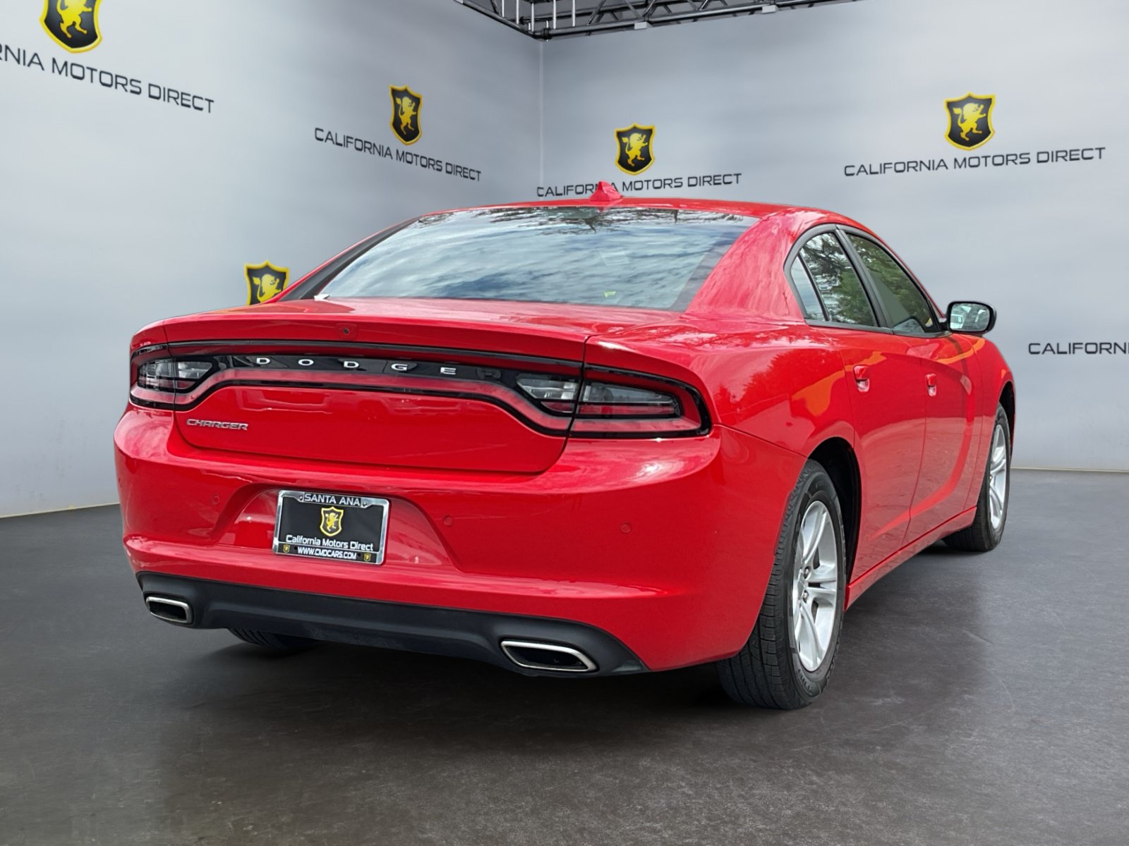 Used 2023 Dodge Charger SXT RWD image 5