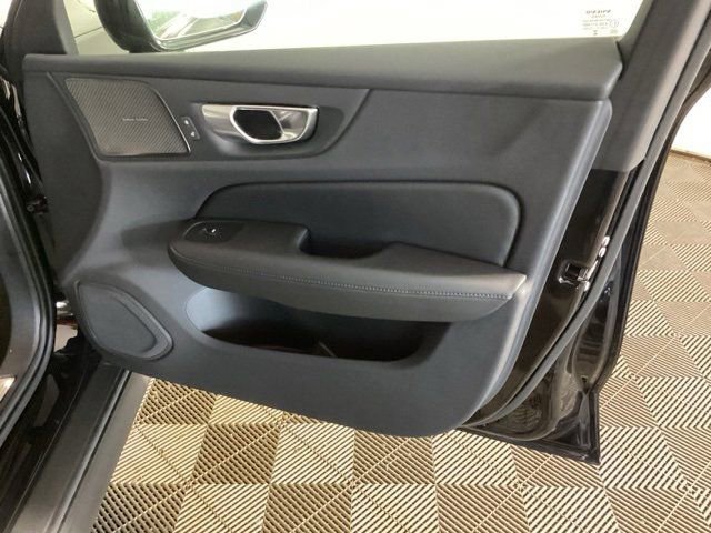 New 2026 Volvo V60 B5 Cross Country Plus w/ Climate Package image 21