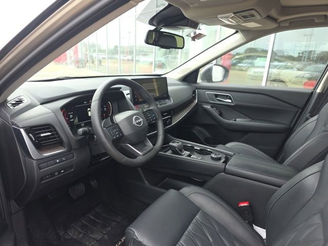 Certified 2026 Nissan Rogue Platinum w/ Platinum Premium Package AWD/4WD image 9