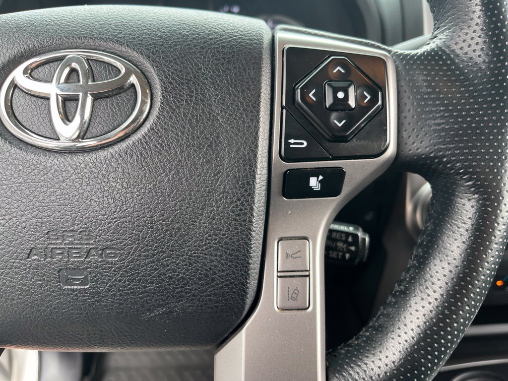 Used 2023 Toyota 4Runner Limited AWD/4WD image 23