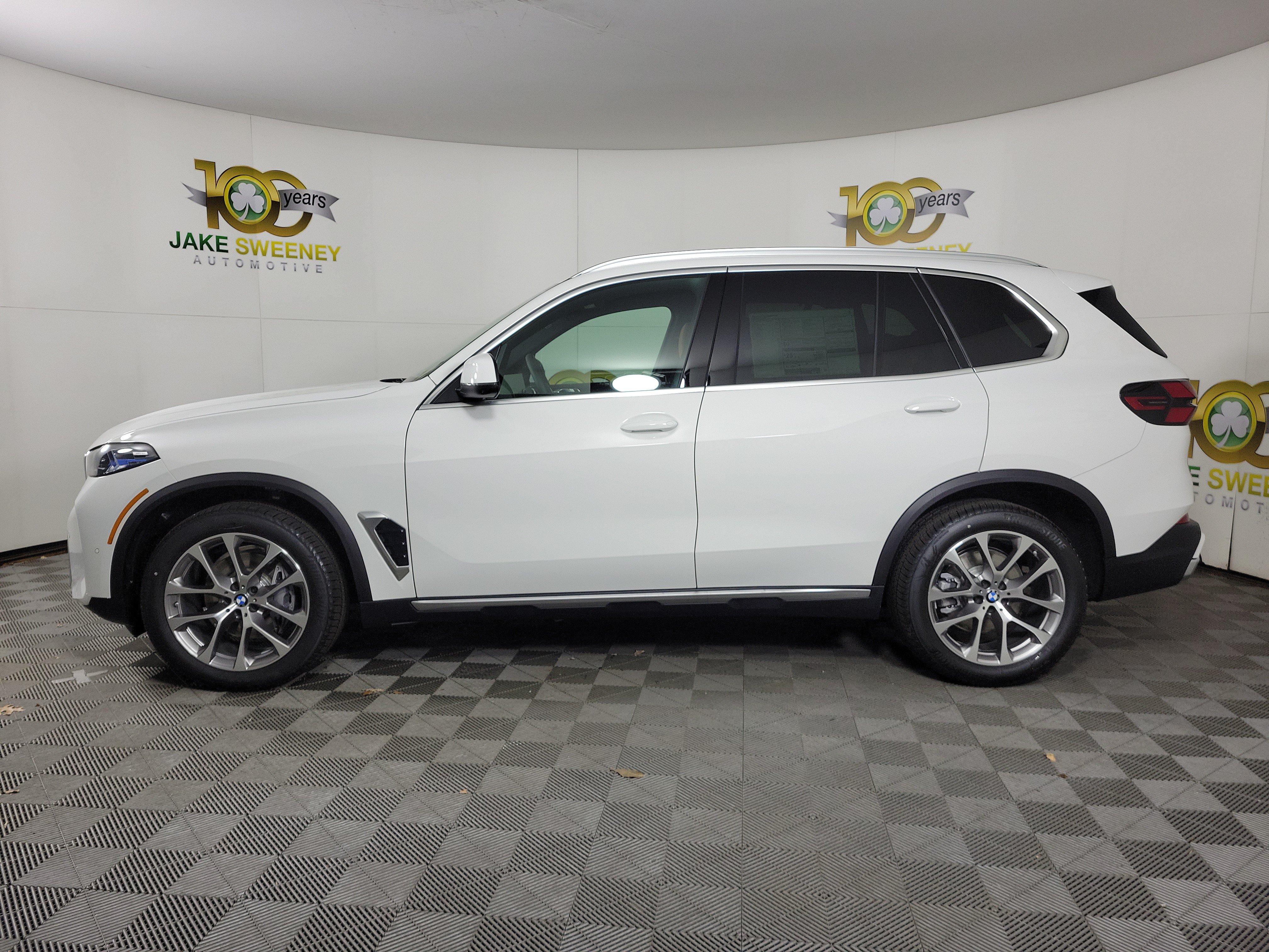 Certified 2026 BMW X5 xDrive40i AWD/4WD image 4
