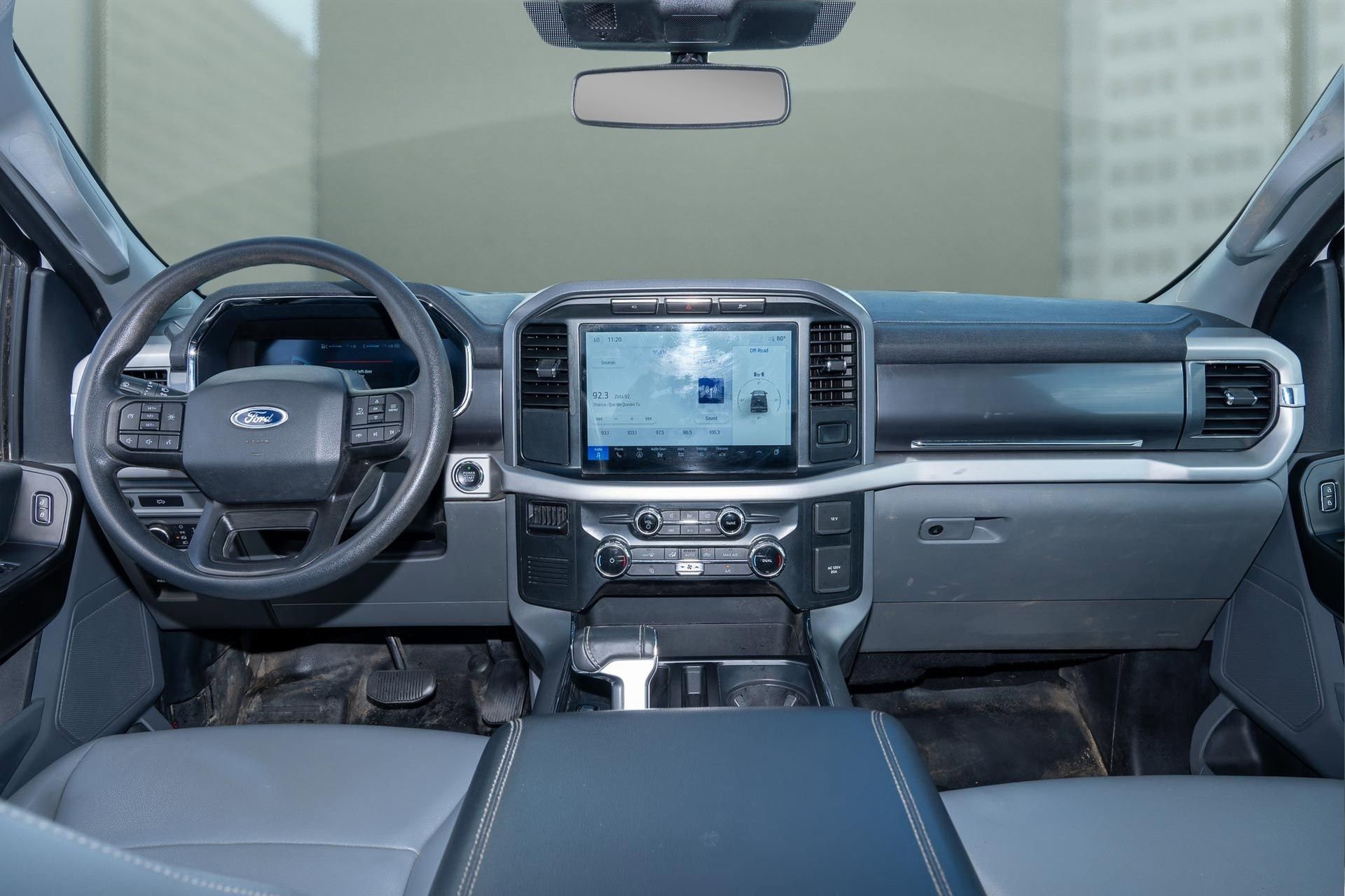 Used 2022 Ford F150 Lightning Pro image 19