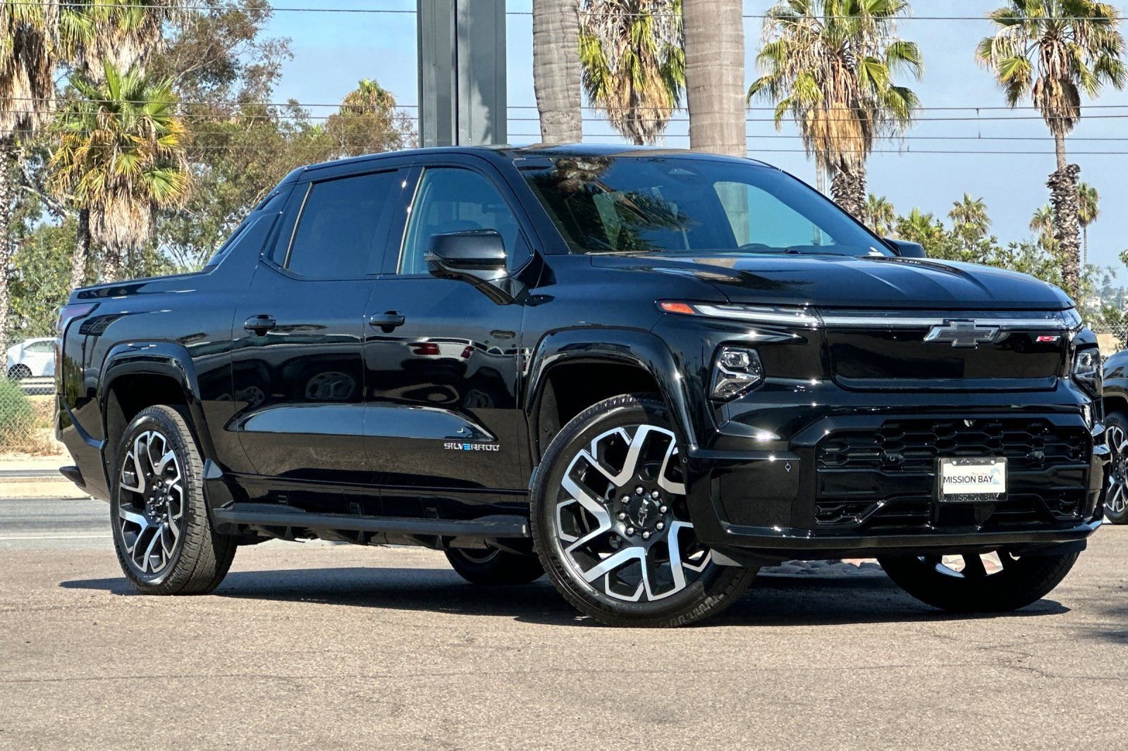 New 2024 Chevrolet Silverado EV RST image 2
