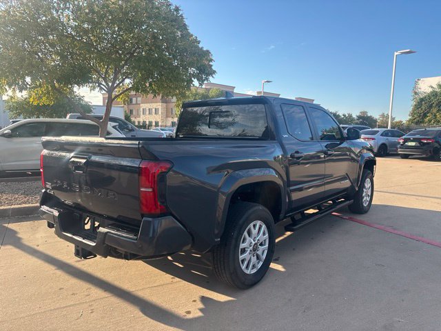 Used 2025 Toyota Tacoma SR5 w/ SR5 Upgrade Package AWD/4WD image 5