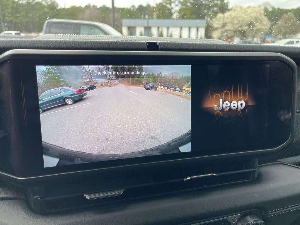 Certified 2025 Jeep Wrangler Unlimited Rubicon 4xe w/ Safety Group image 11