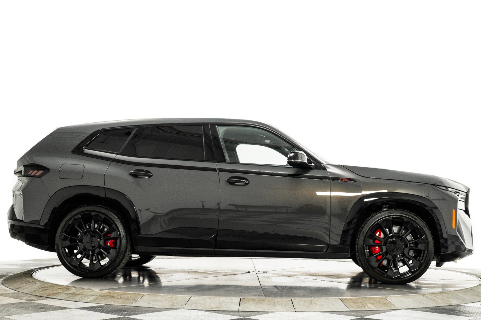 Used 2025 BMW XM Label Red image 33