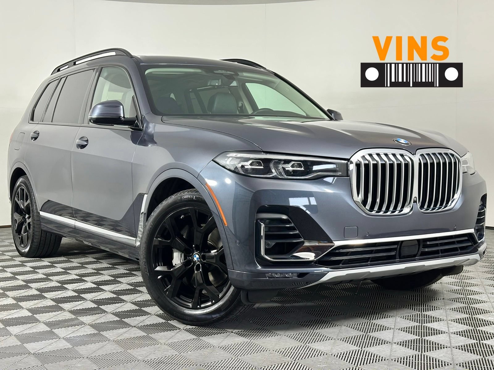 Used 2021 BMW X7 xDrive40i w/ Premium Package AWD/4WD image 1