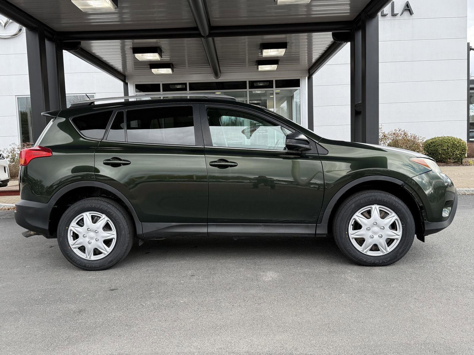 Used 2013 Toyota RAV4 LE image 4