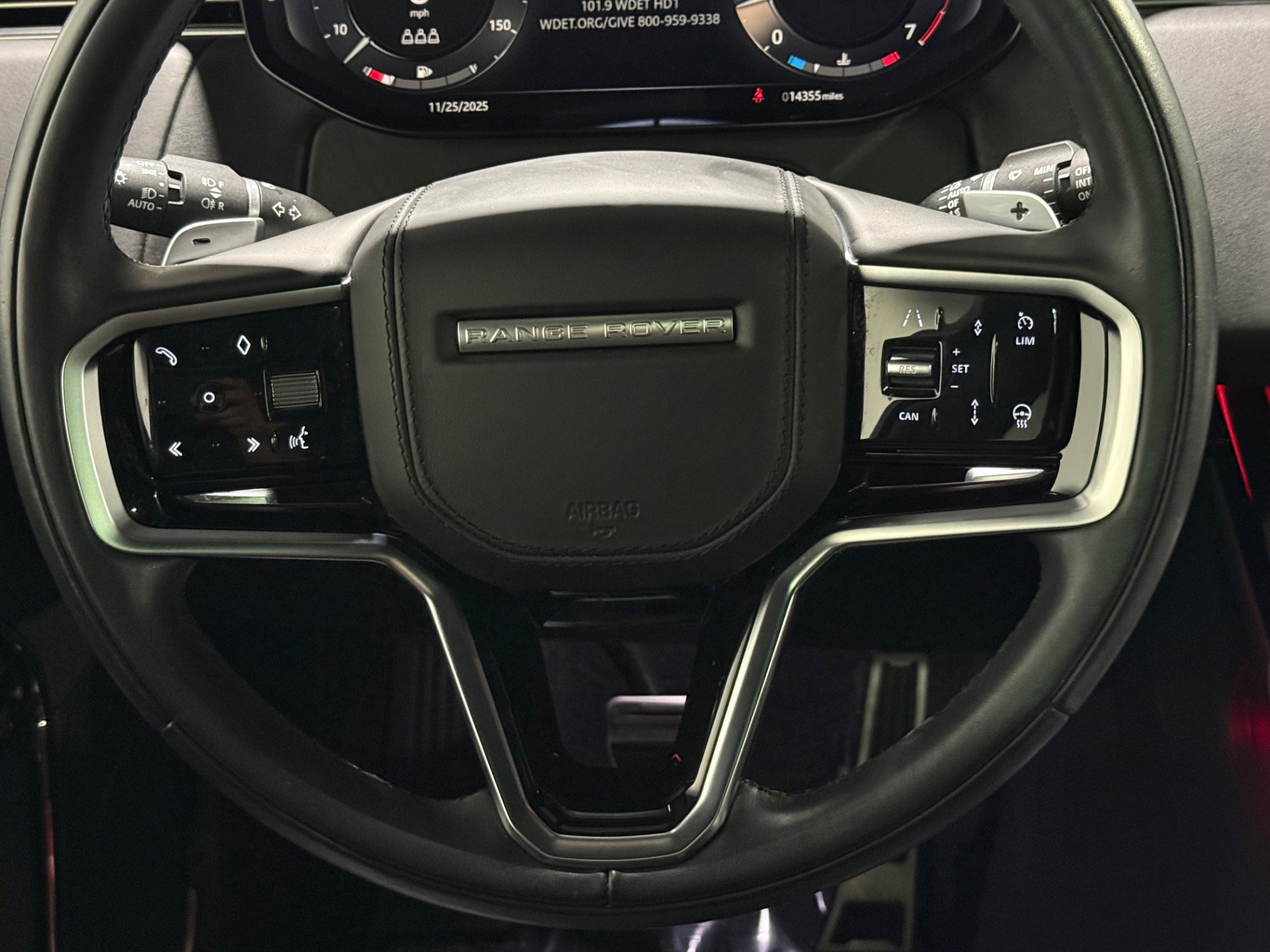 Used 2023 Land Rover Range Rover Sport SE image 23