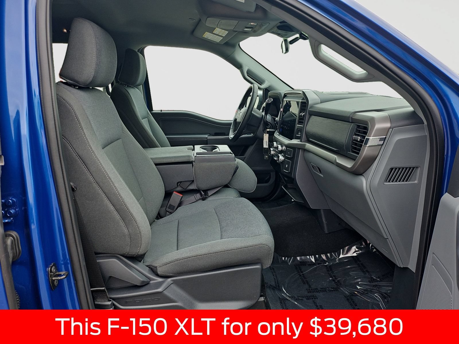Used 2025 Ford F150 XLT w/ Equipment Group 301A Standard AWD/4WD image 17