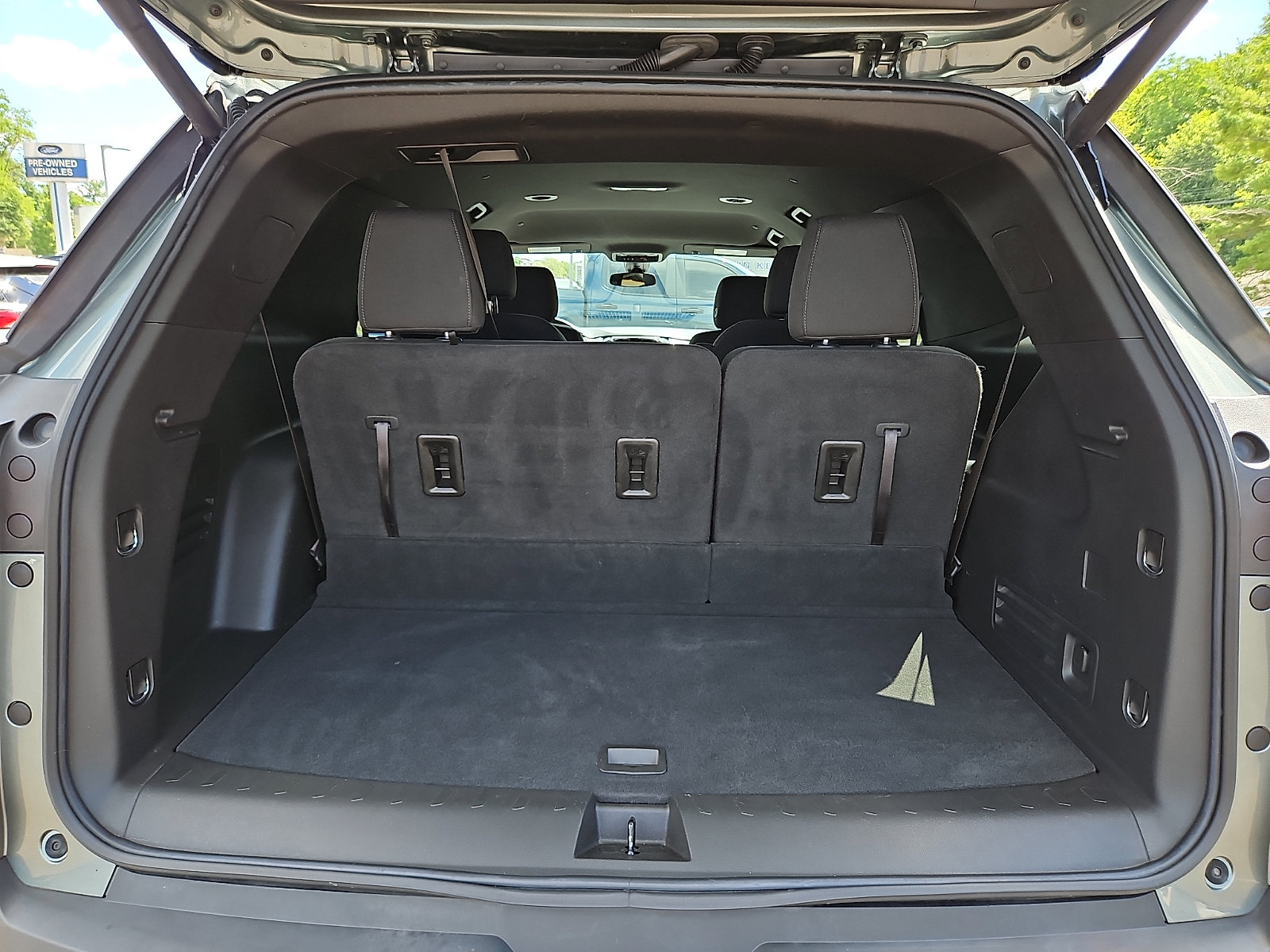 Used 2023 Chevrolet Traverse LT AWD/4WD image 28
