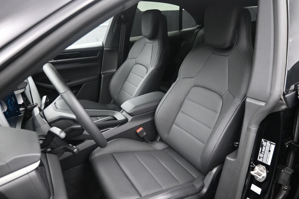 New 2026 Porsche Macan 4 Electric AWD/4WD image 7