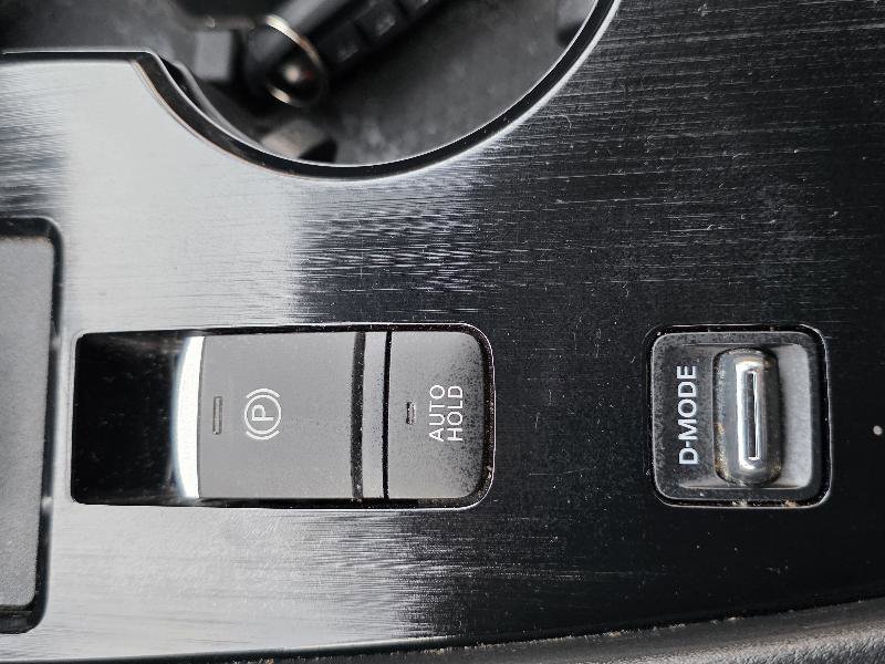 Used 2021 Nissan Rogue SV image 19