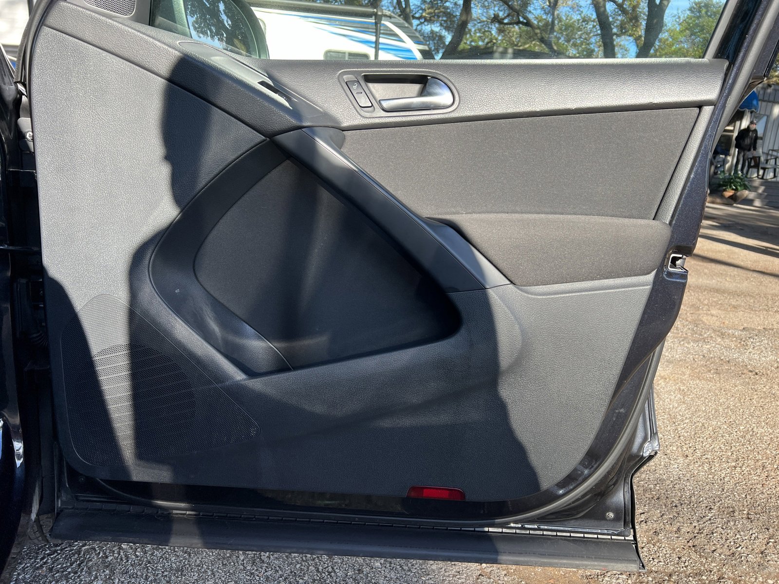 Used 2018 Volkswagen Tiguan Limited image 23