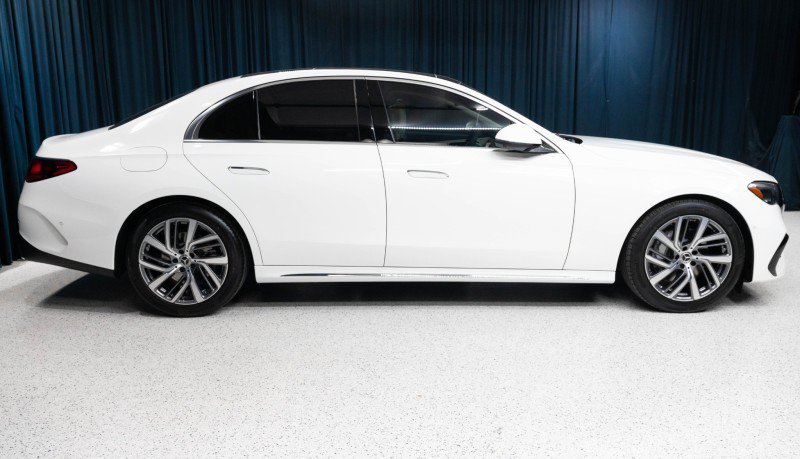 New 2027 Mercedes-Benz E 350 Sedan image 4