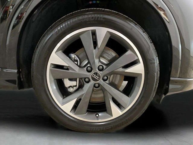 Used 2024 Audi Q4 e-tron Premium w/ Convenience Package image 32