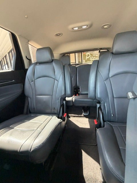 Used 2019 Buick Enclave Essence FWD image 17