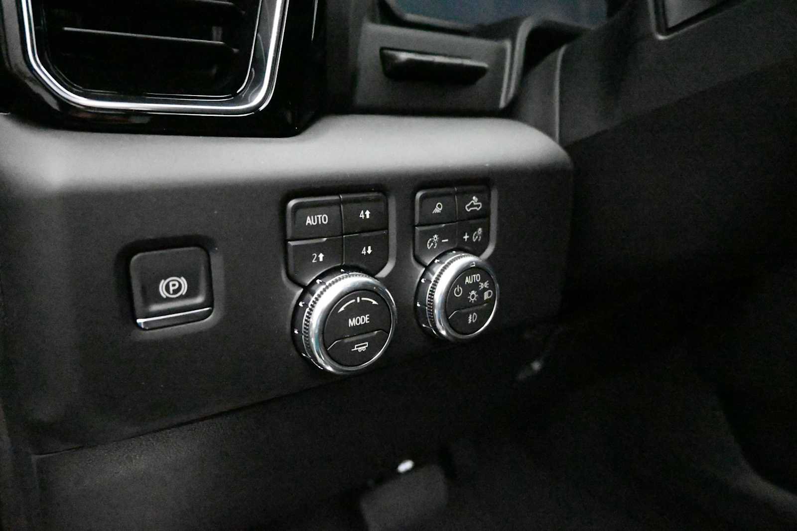 New 2026 GMC Sierra 2500 Denali w/ Technology Package AWD/4WD image 20