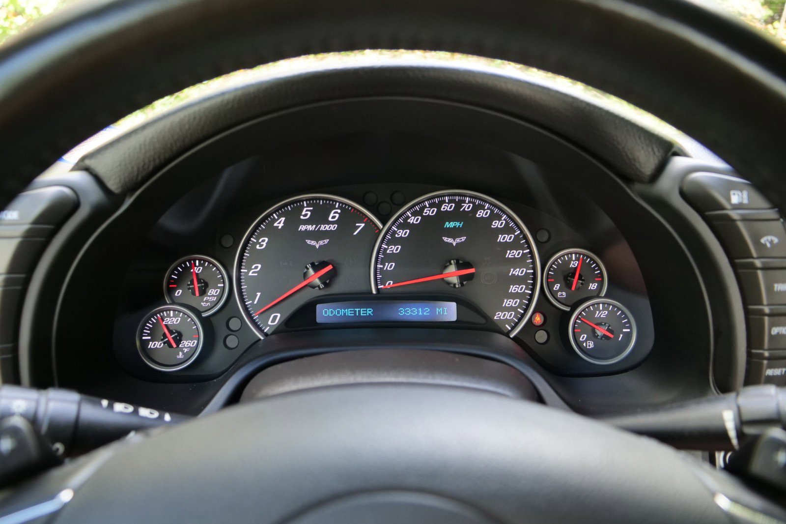 Used 2012 Chevrolet Corvette Grand Sport w/ 3LT Preferred Equipment Group image 10