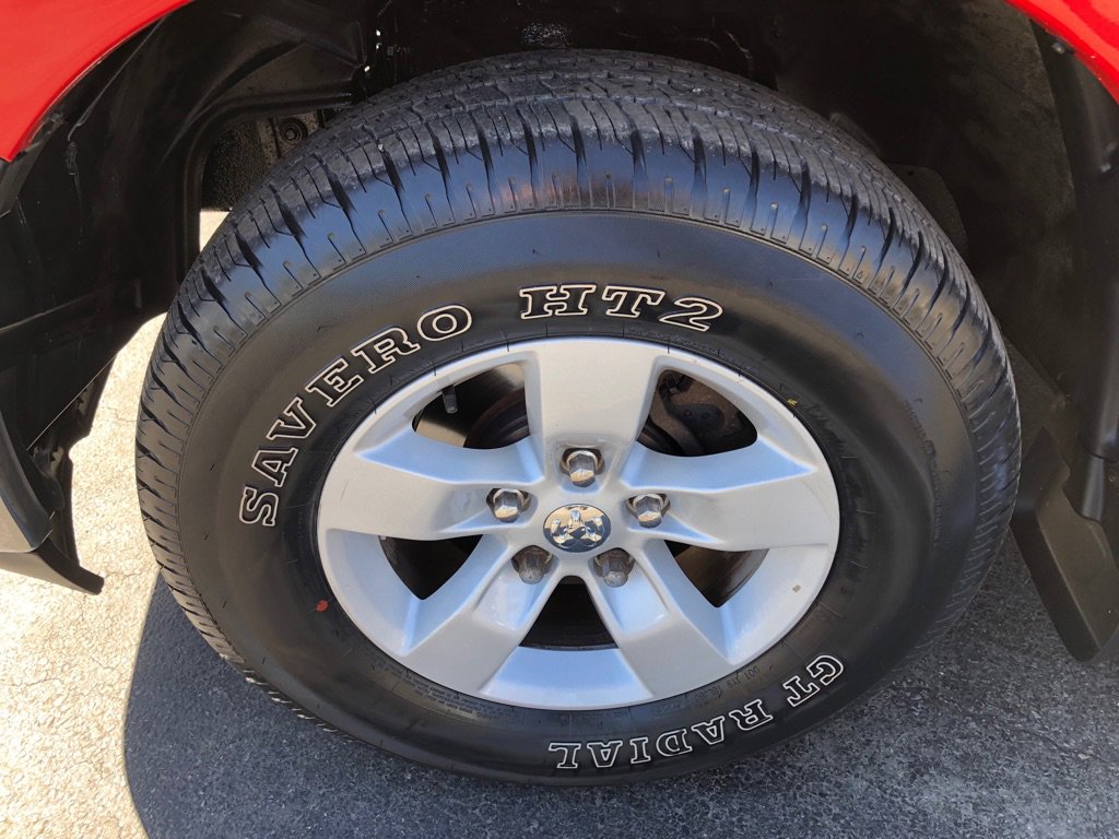 Used 2018 RAM 1500 Tradesman w/ Chrome Appearance Group AWD/4WD image 10