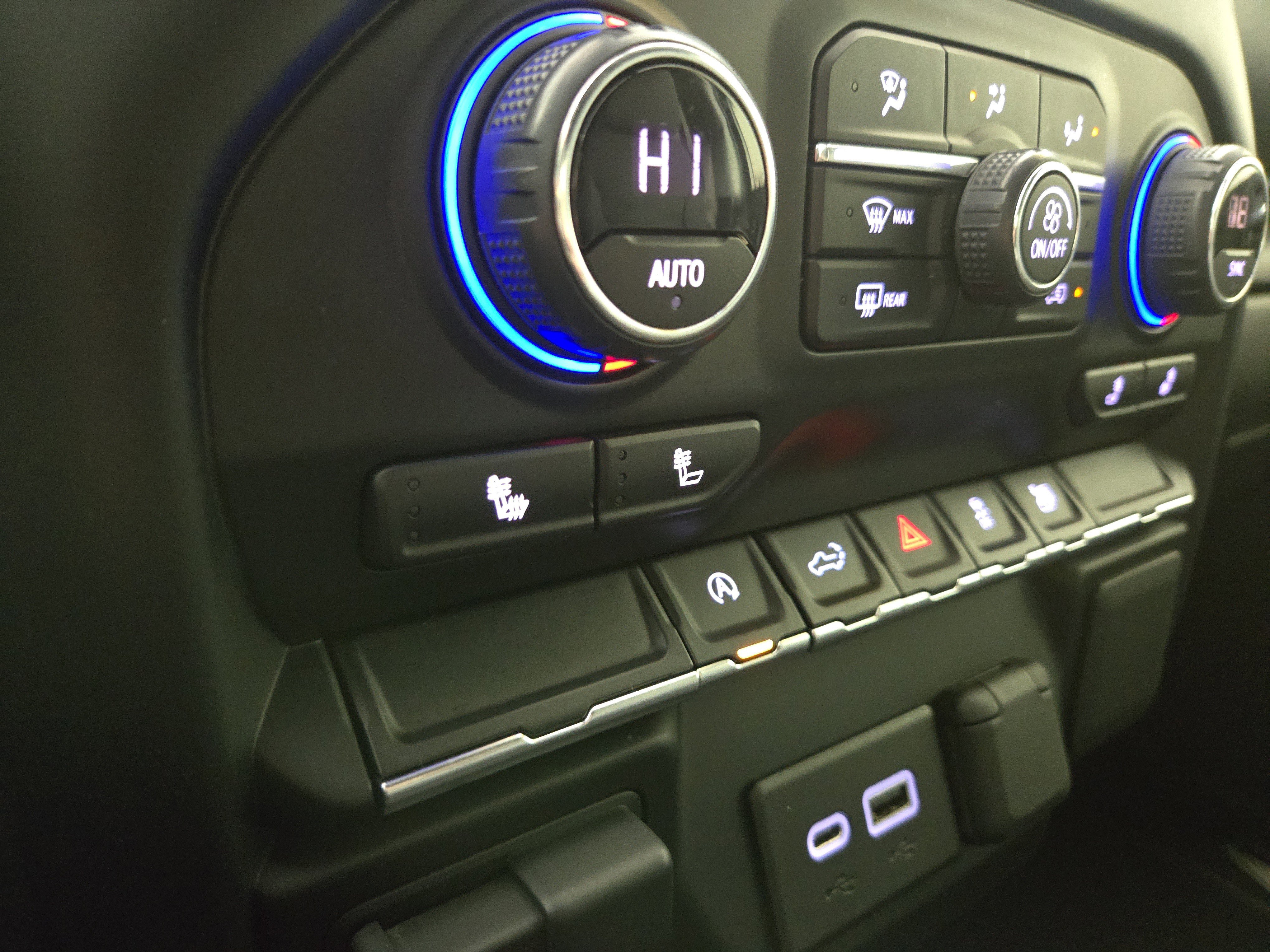 Certified 2021 Chevrolet Silverado 1500 RST w/ LPO, Blackout Package image 25