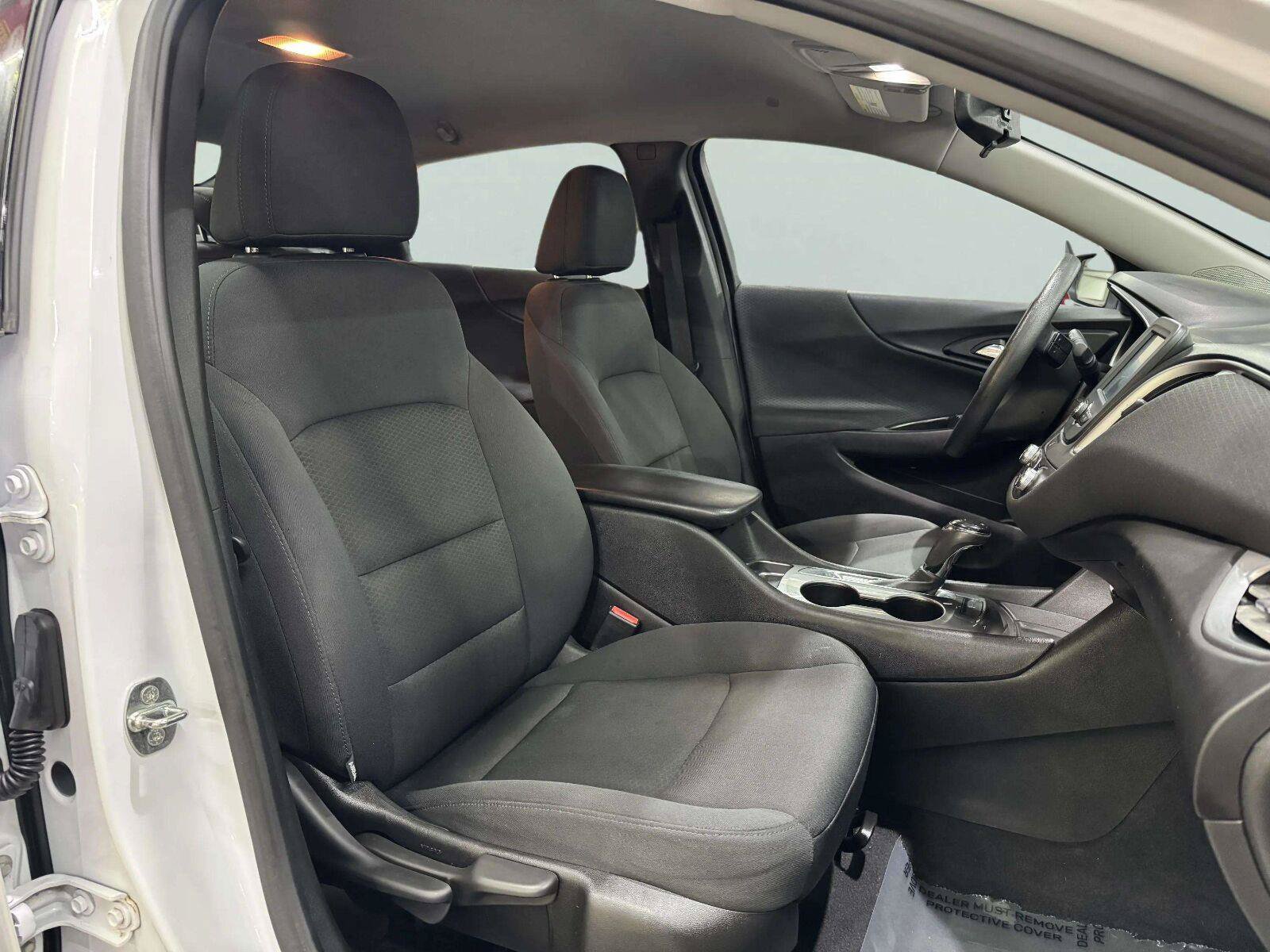 Used 2017 Chevrolet Malibu LS FWD image 32
