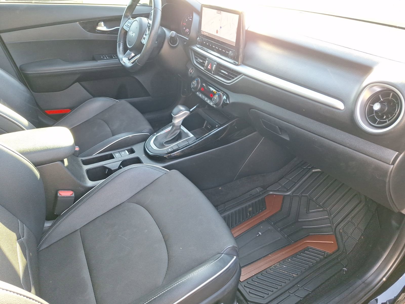 Used 2022 Kia Forte GT-Line w/ GT-Line Premium Package image 35